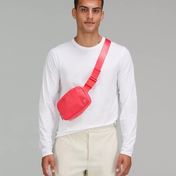 Lululemon Everywhere Belt Bag (EBB) - Pale Raspberry - Picture 12 of 12